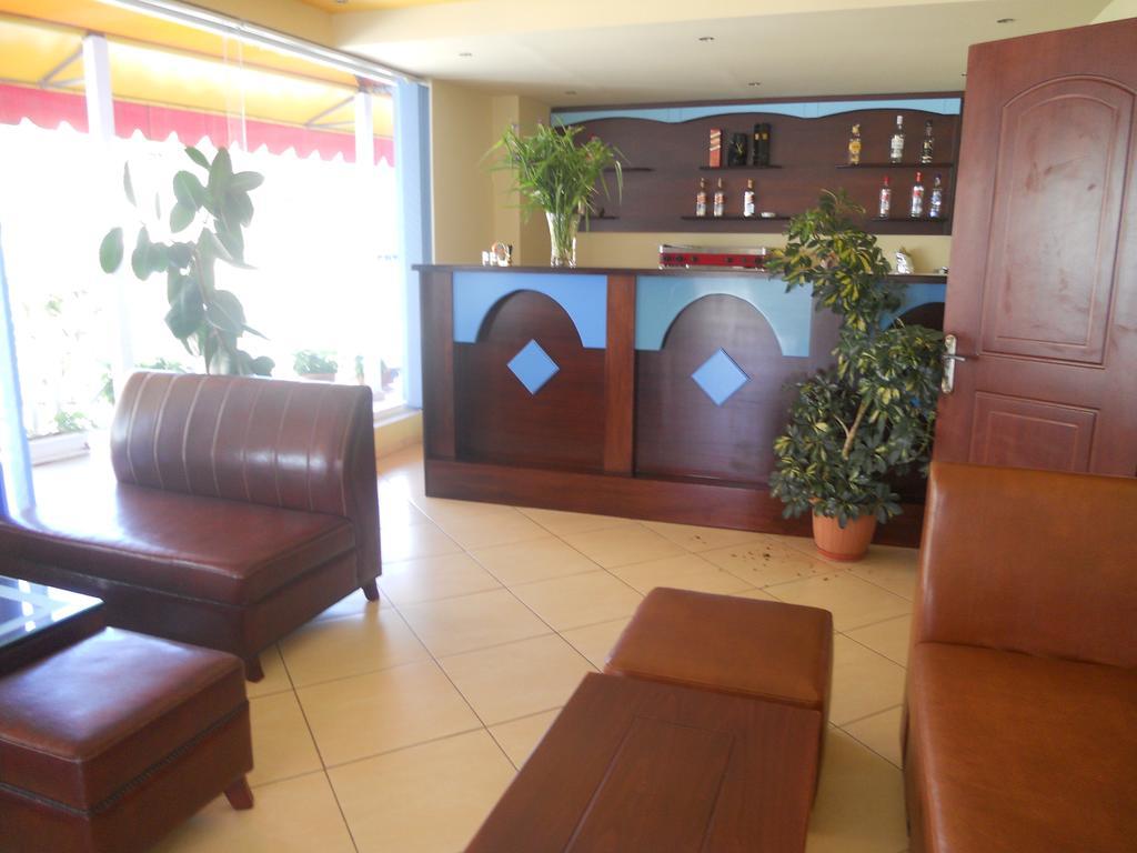 סרנדה Hotel Soan מראה חיצוני תמונה