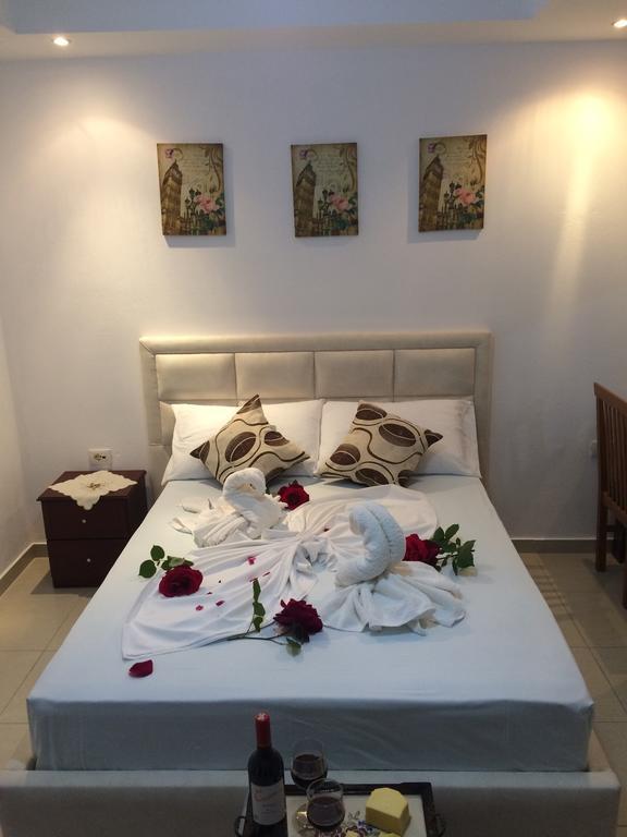 סרנדה Hotel Soan מראה חיצוני תמונה