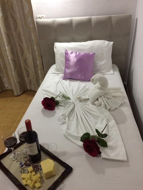 סרנדה Hotel Soan מראה חיצוני תמונה
