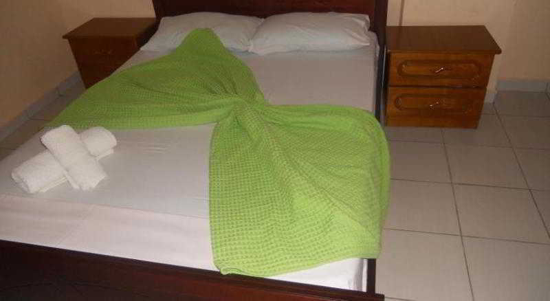 סרנדה Hotel Soan מראה חיצוני תמונה